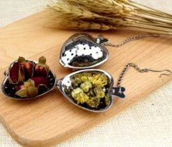 Merkloos RVS Thee Ei Hartje | Theefilter Mannetje | Losse Theezeef | Kruidenhart | Zeef | Tang | Infuser | Thee Ei | RVS | 1 Stuks -Beste Koffie Winkel 1200x1023