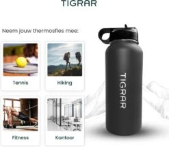 Tigrar - Drinkfles - Waterfles - Thermosfles 1 Liter - RVS - (Grafiet) Zwart - Incl. Extra Dop 3 Rietjes En Reiniger -Beste Koffie Winkel 1200x1044 2