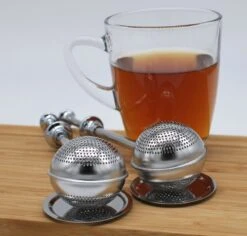 Blended Lifestyle® Theezeef Met Veer - Set Van 2 - Inclusief Lekplaatjes - Geschikt Voor Losse Kruiden -Beste Koffie Winkel 1200x1148 2