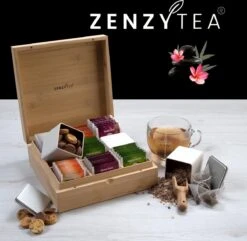 Theedoos Van ZENZYTEA® - Bamboe - Theedoos 9 Vaks - Inclusief 3 Theeblikken Voor Losse Thee - Geschikt Voor Grote & Kleine Theezakjes - Vierkant - Grote Vakken - Luxe Verpakking - Cadeau -Beste Koffie Winkel 1200x1169