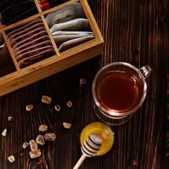 Lumaland Cuisine - Theedoos Van Bamboe - Theebox Met 8 Vakken - Duurzam Decoratief Materiaal - Ca. 28 X 16 X 9 Cm -Beste Koffie Winkel 1200x1200 32