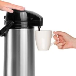 Basic Thermoskan Met Pomp - 1,8 Liter - RVS - Vaatwasserbestendig -Beste Koffie Winkel 1200x1200 343
