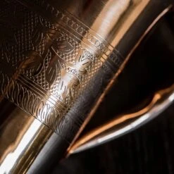 Puur Koperen Kan Bloempatroon - 1,5 Liter -Beste Koffie Winkel 1200x1200 399