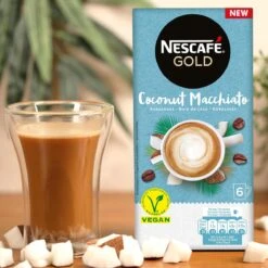 Nescafé Gold Coconut Macchiato Oploskoffie - 6 Doosjes à 6 Zakjes 13 Nescafé Gold Coconut Macchiato Oploskoffie - 6 Doosjes à 6 Zakjes -Beste Koffie Winkel 1200x1200 583
