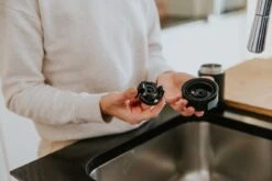 Kambukka Olympus Thermosbeker 300 Ml - Makkelijk Reinigen - Lekvrije Koffiebeker - RVS - Jet Black -Beste Koffie Winkel 1200x800 25