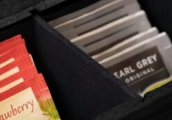 Theedoos Zwart 9-vaks - Met Fluweel - 23 X 23 Cm 12 Theedoos Zwart 9-vaks - Met Fluweel - 23 X 23 Cm -Beste Koffie Winkel 1200x840 3