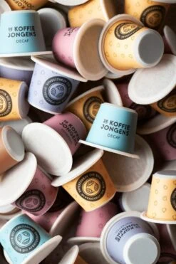 De Koffiejongens - Proefpakket - Nespresso Cups - 100% Biologisch Afbreekbaar - 6x10 Cups - Nespresso Compatible -Beste Koffie Winkel 800x1200 27