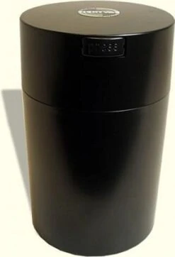 CoffeeVac 1.85L - 500g - Koffie Bewaarbus Luchtdicht - Zwart -Beste Koffie Winkel 819x1200 1